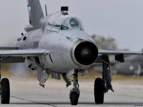 Hindistanda hərbi təyyarə qəzası - Ölən var 