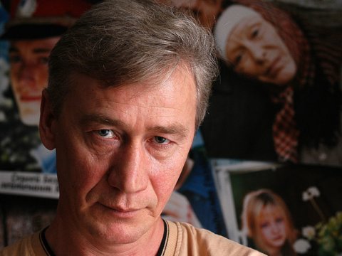 Rusiyalı yazıçı dünyasını dəyişdi