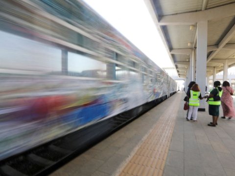 Silahlılar 30 nəfəri oğurladı