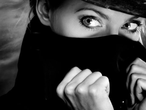 Sovetlər əleyhinə casusluq edən azərbaycanlı XANIM