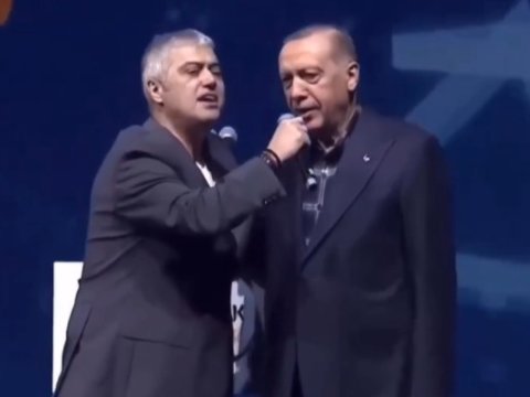 Ərdoğanla birlikdə mahnı oxudu - VİDEO