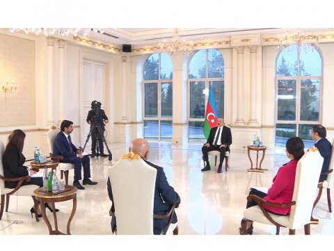 Fransa bizə şər atırdı, üzrxahlıq tələb edirəm - PREZİDENT