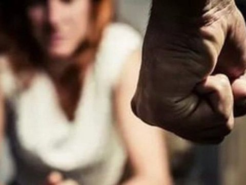 Ər arvadını döyüb xəstəxanalıq etdi