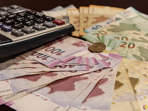 Minimum maaş nə qədərdir: Bizdə və qonşu ölkələrdə