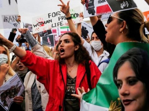 İranda ölən etirazçıların sayı 520-yə çatıb