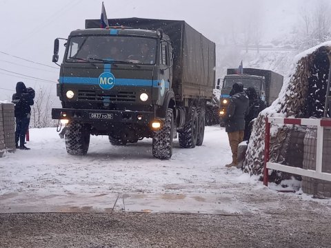 Sülhməramlıların 40-a yaxın maşını aksiya ərazisindən keçdi