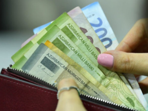 Yaşa görə sosial müavinət 220 manat oldu