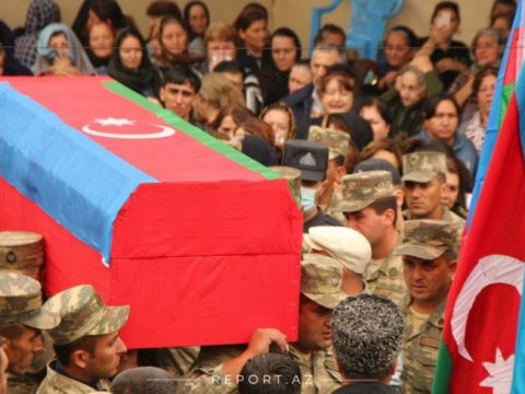 Şəhid ailəsinə verilən təqaüd 600 manata QALDIRILDI