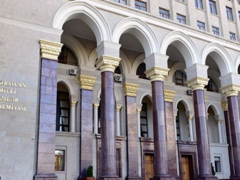 AMEA işçilərinin də maaşı qaldırıldı