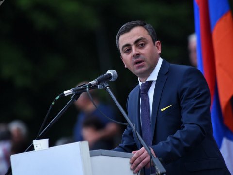 Ermənistanda bu deputat mandatından məhrum edilir