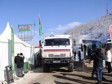 Sülhməramlıların daha 7 avtomobili Laçın yolundan keçdi - FOTOLAR
