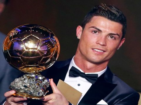 Ronaldo “Qızıl top”unu SATDI