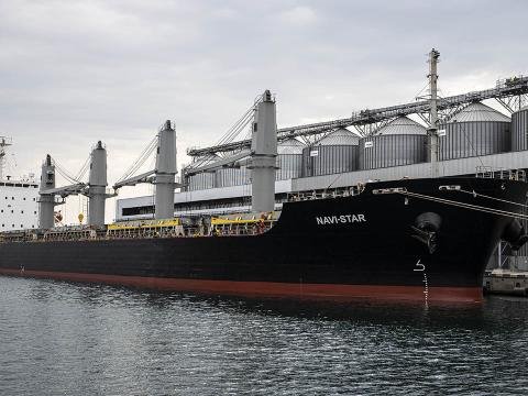 Ukrayna limanlarından 17 milyondan çox taxıl daşınıb