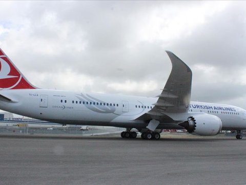 Türkiyədən Yaponiyaya uçan təyyarə Bakıya endi - SƏBƏB