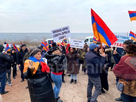 Ermənilər yenidən Rusiyaya qarşı ETİRAZA QALXDI