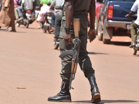 Afrikada silahlılar 60 qadını qaçırdı