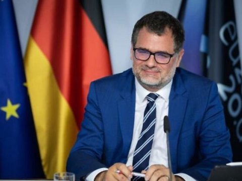 Almaniyanın yeni müdafiə naziri bu şəxs ola bilər