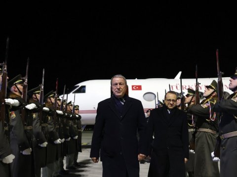 Hulusi Akar Çexiyaya getdi