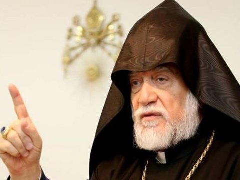 Katalikos erməniləri Qarabağ uğrunda müharibəyə ÇAĞIRDI