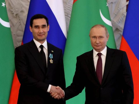 Putin Berdımuhəmmədovla danışıqlar apardı