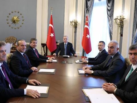 Ərdoğan Şimali Kiprin baş naziri ilə görüşdü