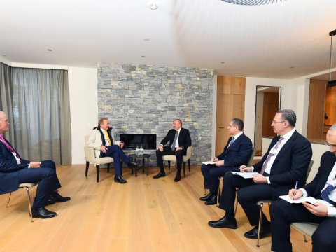 Azərbaycan 22 min meqavat külək və günəş enerjisi istehsal edəcək