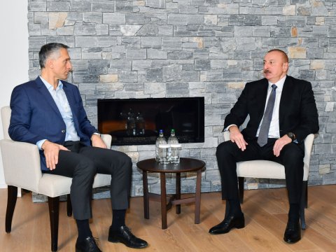 İlham Əliyev “Signify” şirkətinin baş icraçı direktoru ilə görüşdü - YENİLƏNİB