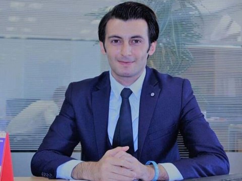 Azərbaycanda politoloq HƏBS OLUNDU
