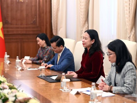 İstefa verən prezidentin səlahiyyətləri ona tapşırıldı