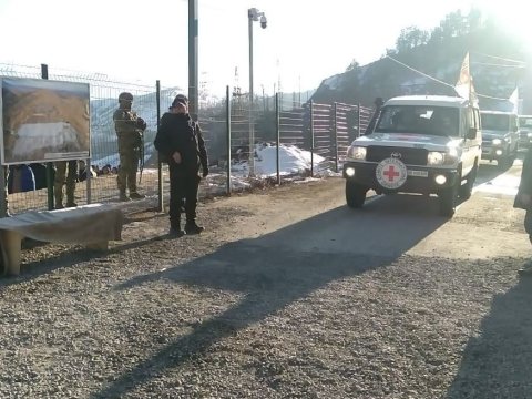 BQXK-ya məxsus maşınlar Laçın yolundan maneəsiz keçdilər