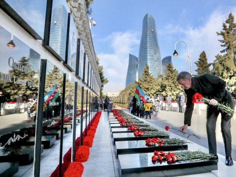 Ürəyim hələ də Azərbaycanladır - Sabiq səfir