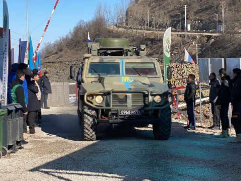 Rusların hərbi maşınları Xankəndidən Laçına keçdi