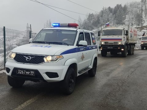 Rusiya hərbçilərinin daha 24 maşını Xankəndidən Ermənistana getdi