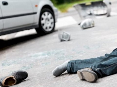 55 yaşlı qadını maşın vurub öldürdü