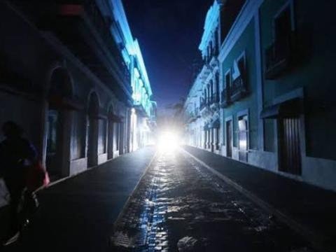 Pakistan işıqsız qaldı