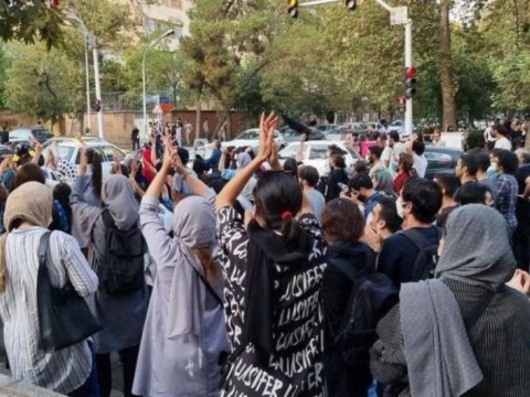 İranda üç qadın jurnalist saxlanıldı