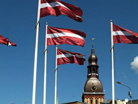 Daha bir ölkə Rusiya səfirini qovdu