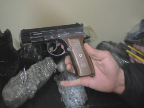 Göyçayda silahlı narkokuryerlər SAXLANILDI