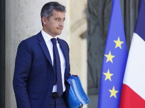 Təcavüz iddiası: Fransız nazirin məhkəməsi davam edəcək