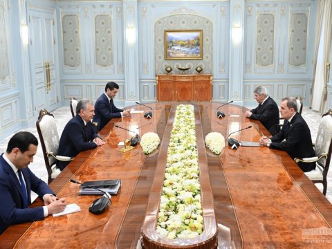 Ceyhun Bayramov Şavkat Mirziyoyevlə görüşdü