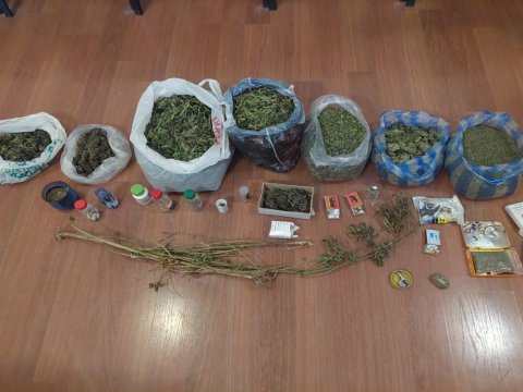 Narkotacirin evindən külli miqdarda marixuana çıxdı