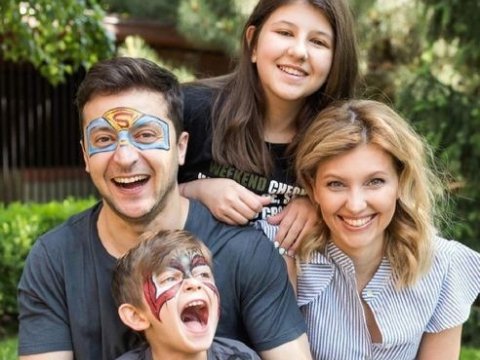 Zelenskinin ad günüdür - 45 yaşı olur