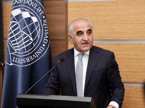 UNEC müəllimləri nə qədər maaş alır? - RƏSMİ