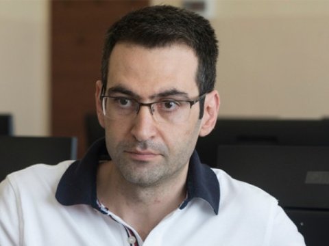 Ermənistanda komissiya sədri istefa verdi