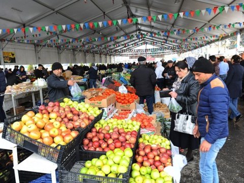 Yarmarkalarda kəndlidən söhbət gedə bilməz - Deputat