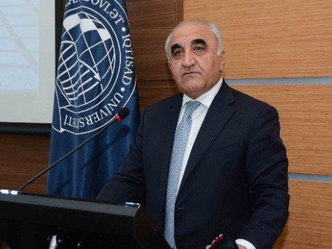 Rektor İctimai Şura qarşısında hesabat verdi - FOTOLAR