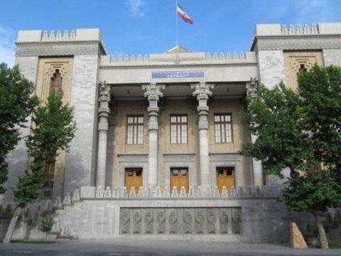 İran Aİ və Britaniyaya sanksiya tətbiq etdi