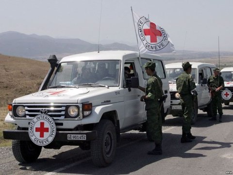 Daha üç erməni Qarabağdan Ermənistana aparıldı