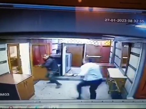Azərbaycan səfirliyinə silahlı hücumun VİDEOSU