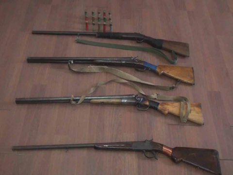 Vətəndaşlardan sənədsiz tüfənglər götürüldü